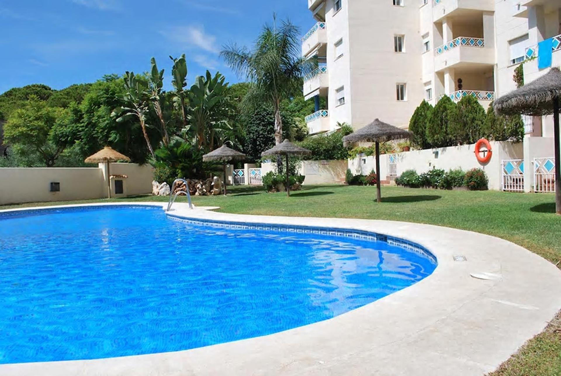 Costabella Penthouse Apartment Marbella Exterior photo